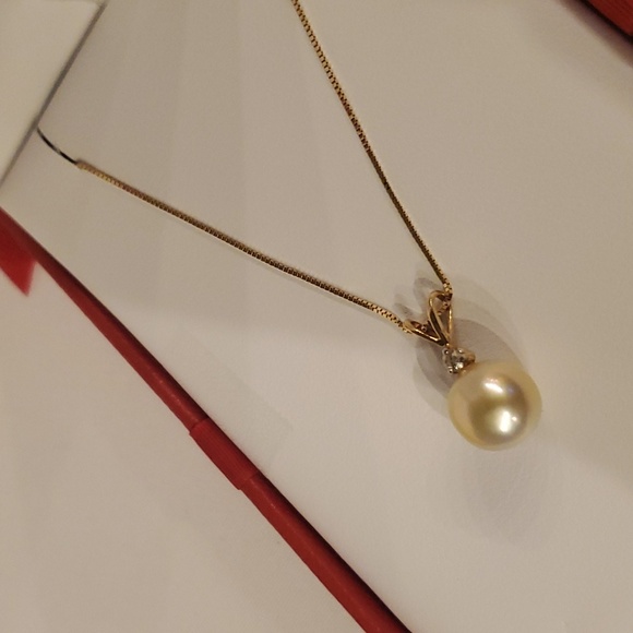 R.H. Macy & Co 14k cultured pearl necklace - Picture 2 of 6